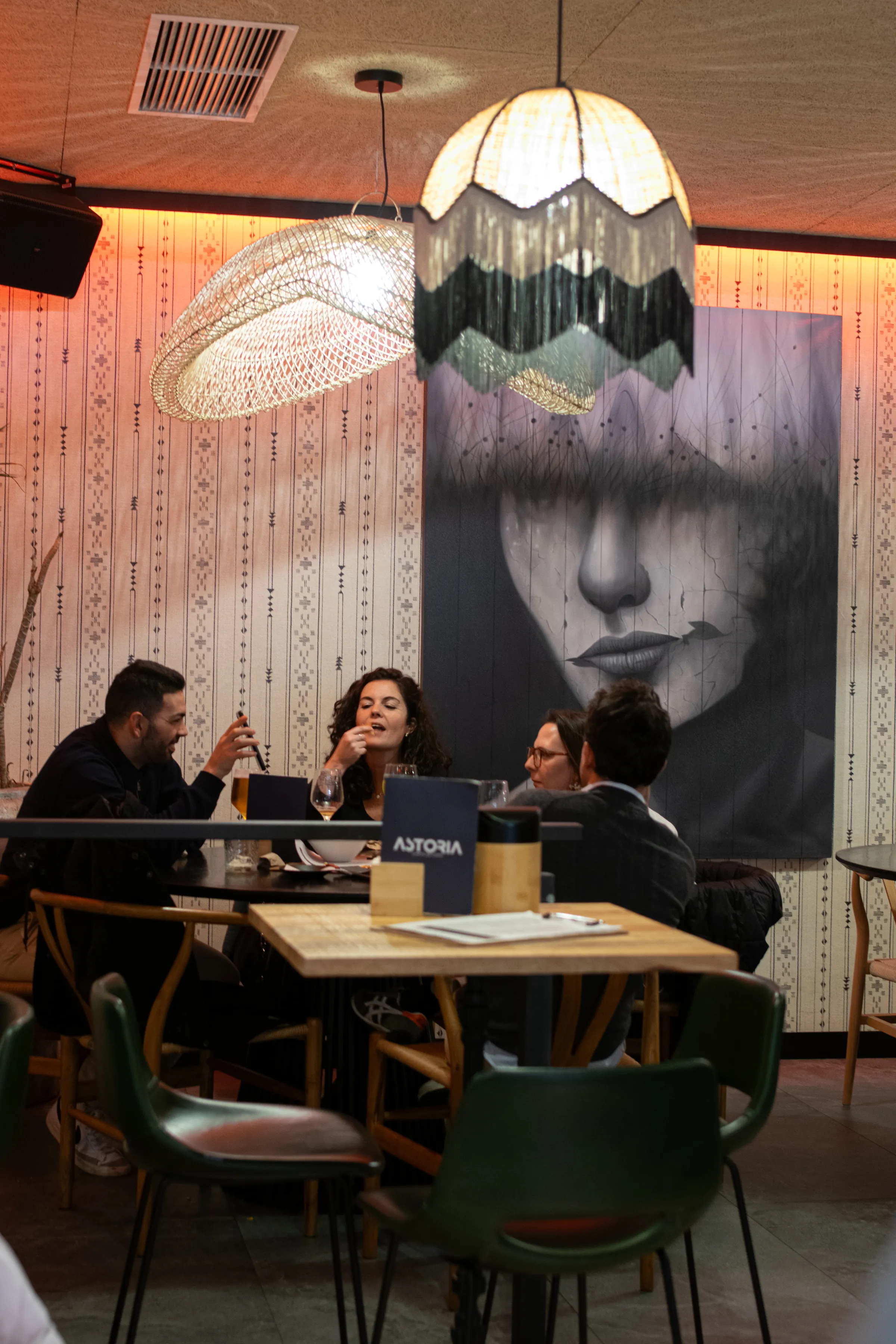 Interior de Astoria en Cáceres